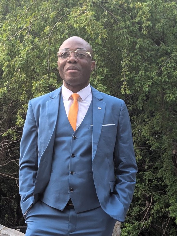 Modeste M. Dion, fondateur et PDG de Groupe Zenovia Capital Inc.